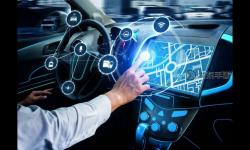 車子一晃一晃讓我進(jìn)入軟件，這樣的情境暗示了什么樣的現(xiàn)實(shí)與虛擬交織關(guān)系