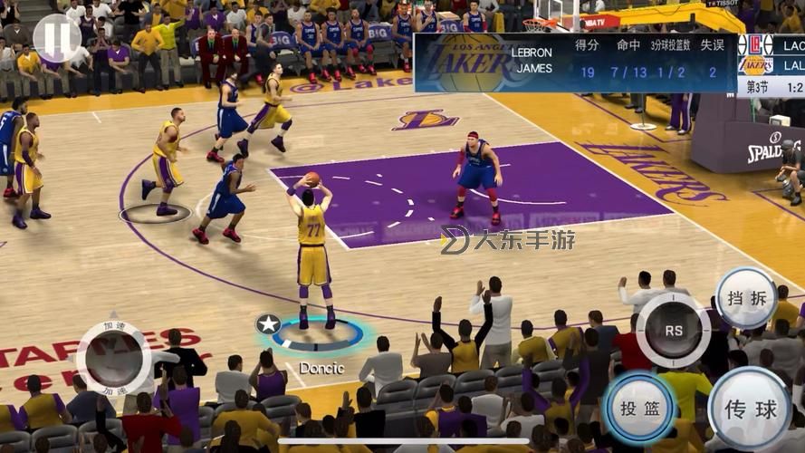 精彩瞬間！NBA2K擊地空接引爆全場(chǎng)激情圖1