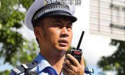 張警官的視頻引發(fā)熱議：警察風(fēng)采盡顯社區(qū)溫情