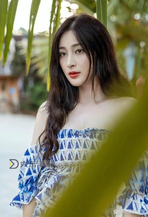 色婷婷亞洲六月天：夏日里綻放的繽紛詩意圖1