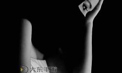 優(yōu)雅與魅力：中年婦女人體攝影的藝術(shù)之美