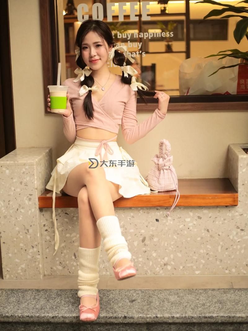 探索肌膚奇跡：悠悠九色精華的多重護膚奧秘圖1