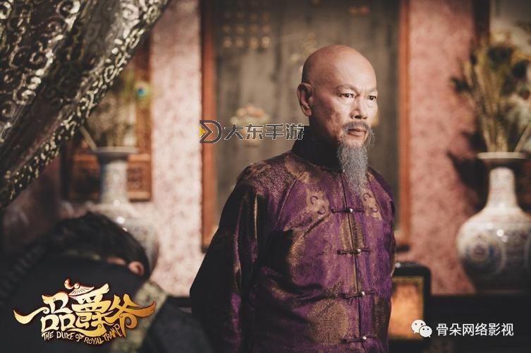 溫馨喜慶:母親女兒女婿鬧元宵電影歡聚時(shí)光圖1